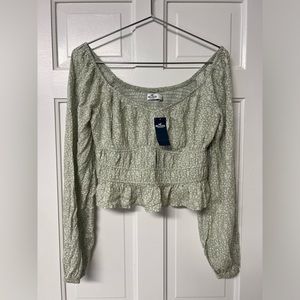 Young Women’s Girls Teens Hollister blouse Large light green floral Large NWT